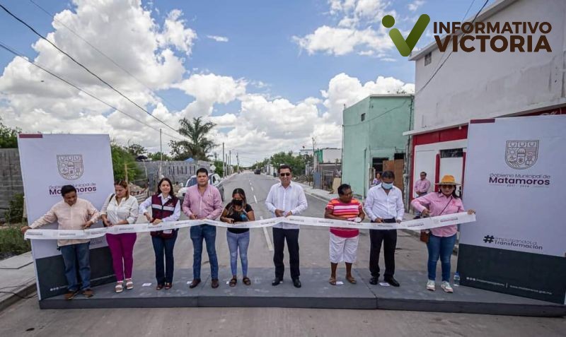 Inaugura Alcalde Mario López accesos en colonias, que tenían hasta 35 años sin ser pavimentados. 