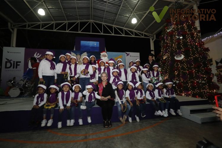 Llega la Navidad a la Casa Club del Adulto Mayor. 
