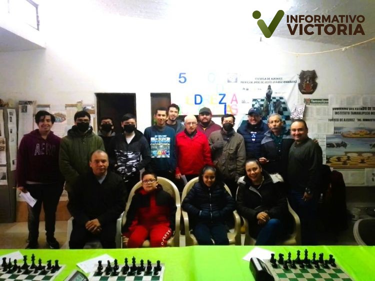 Gana Tirado torneo de ajedrez.