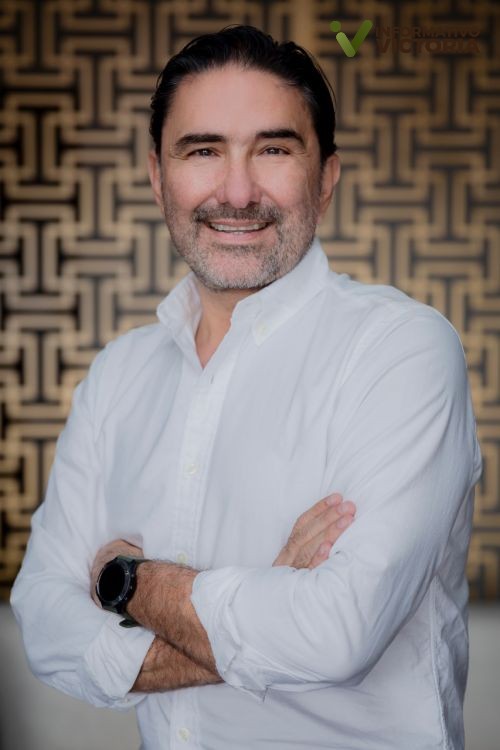 Se registra Manuel Muñoz ante el CEN del PVEM para contener por la Senaduría. 