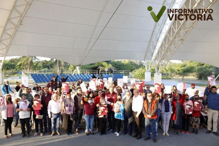 Entrega el ITAVU escrituras a 40 familias en ciudad Madero.