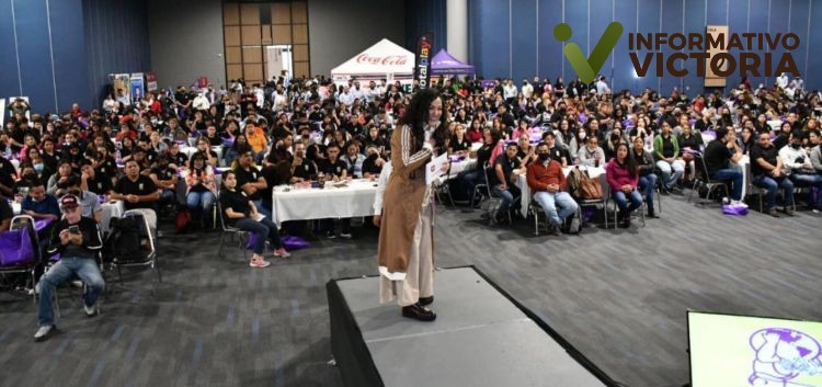 Jóvenes de Reynosa participan en la consulta popular para el Plan Estatal de Desarrollo 2023-2028.
