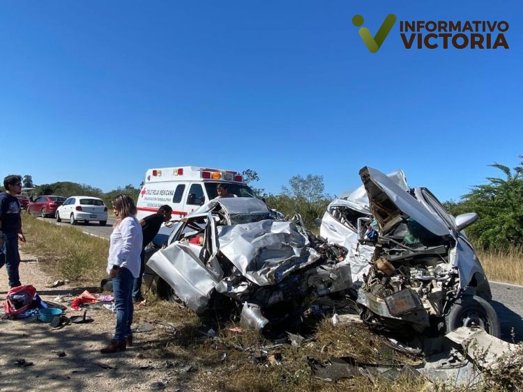 Accidente carretero deja cinco personas fallecidas, entre ellas un menor de edad.