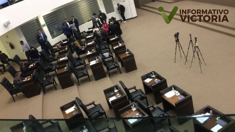 Aprueba Congreso Iniciativa que pugna por el reconocimiento de la antigüedad de los Teachers.