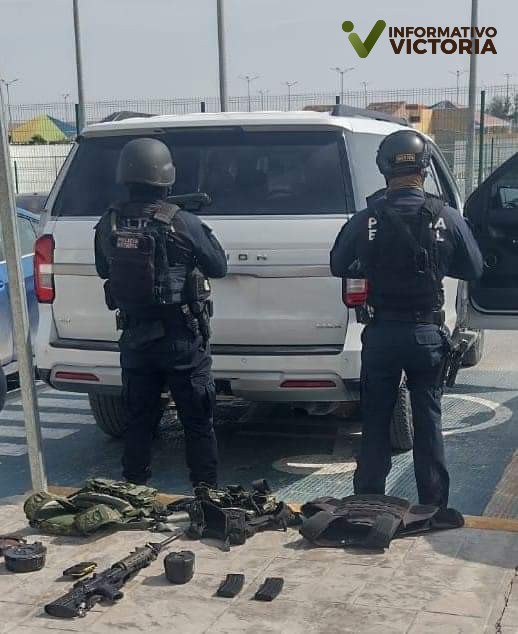 Aseguran camioneta con equipo táctico y armamento en Reynosa. 