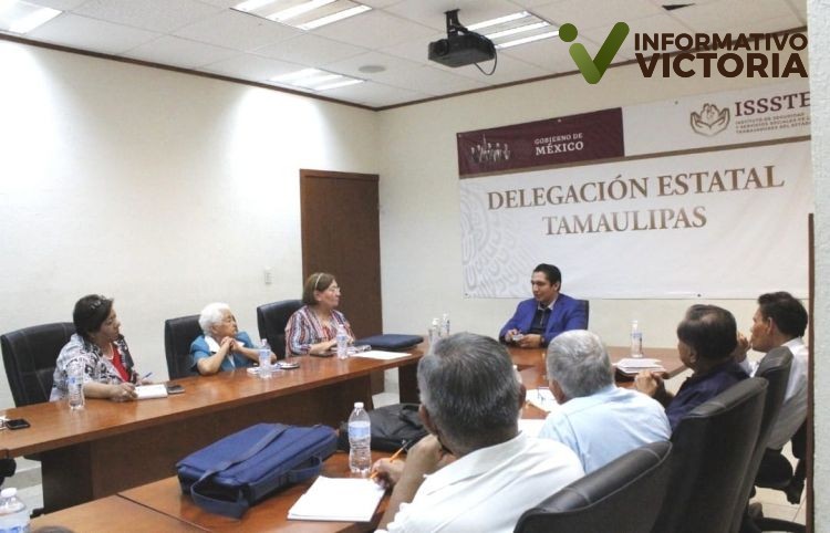 Jubilados de la FSTSE sostienen reunión de trabajo con el Representante Estatal del ISSSTE