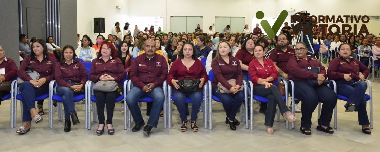 Impulsa SET profesionalización de docentes en educación especial. 