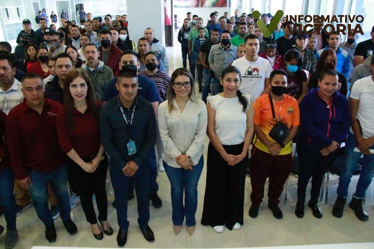 Más de cien victorenses viajan a CDMX con la meta de convertirse en guardias de protección federal.