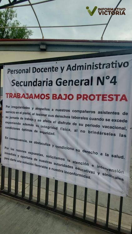 Intendentes de la Secundaria 4 son explotados laboralmente