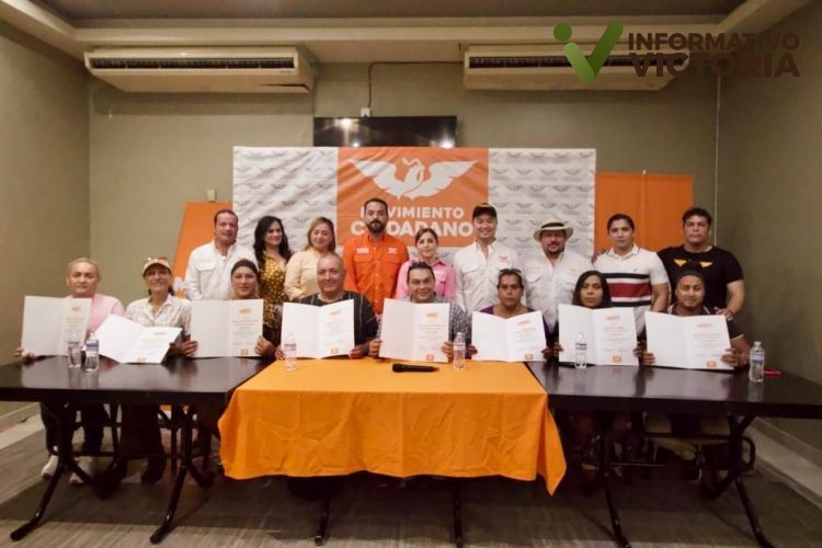 Laura Mascareñas delegada estatal de la fundación México cin valores en Tamaulipas reconoce a representantes LGBTQIA+