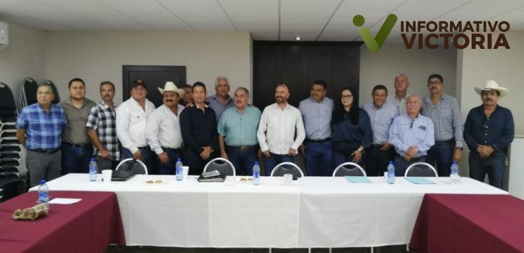 Sostiene reunión responsable de la SRH con líderes de la SRL Amistad – Falcón