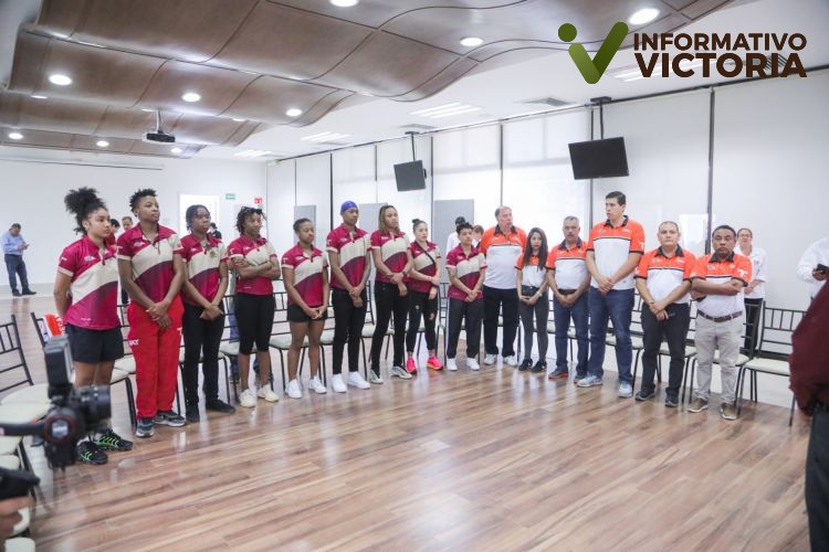 Recibe DIF Tamaulipas más de 2 mil 500 productos de la canasta básica como donativo del equipo de basquetbol femenil Correcaminos
