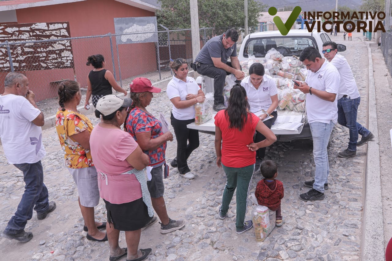 Entrega DIF Tamaulipas más de mil 100 apoyos a 30 familias damnificadas por tromba en ejido de Miquihuana