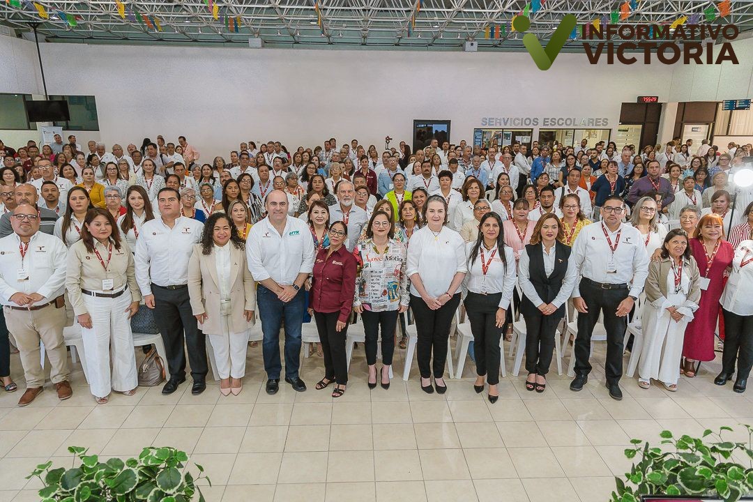 SET se prepara para inicio de clases junto a jefes de sector, supervisores escolares, coordinadores de inglés y maestros de educación básica