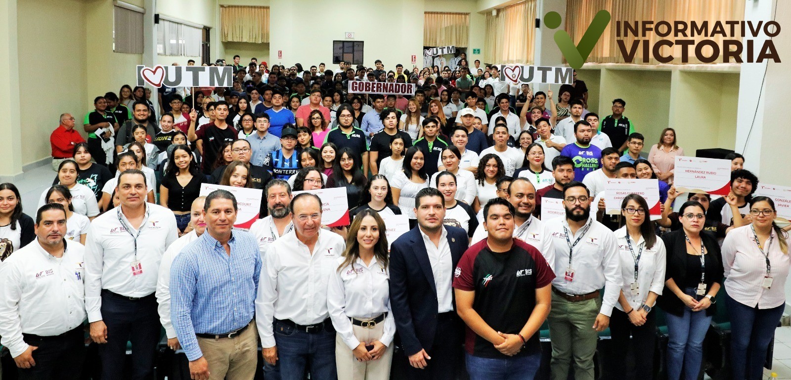 Entrega ITABEC “Becas Futuro Tamaulipas” en Matamoros