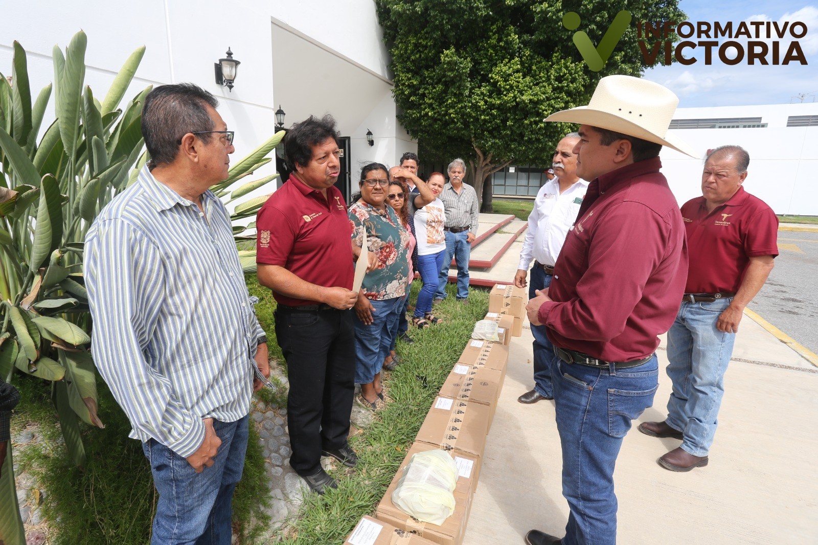 Entrega Gobierno del Estado alimento proteico a productores apícolas