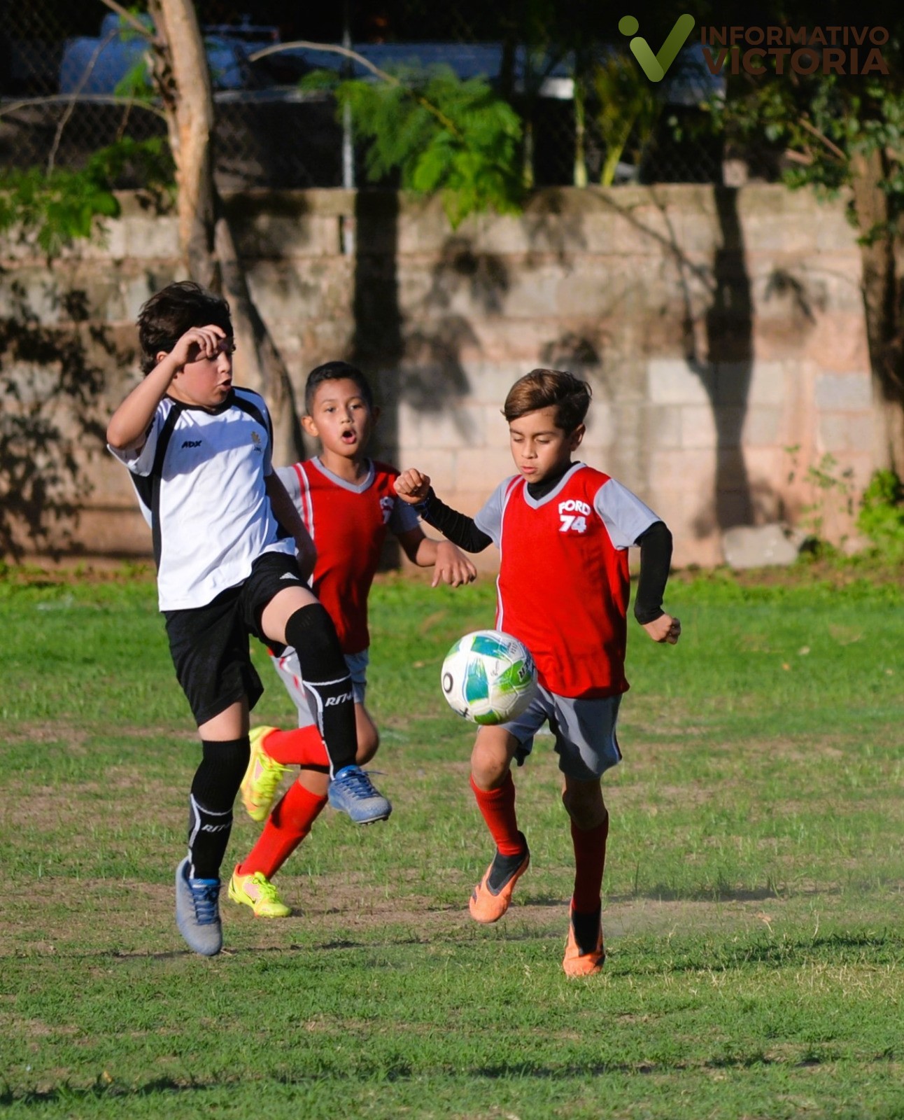 Gana La Salle en futbol escolar