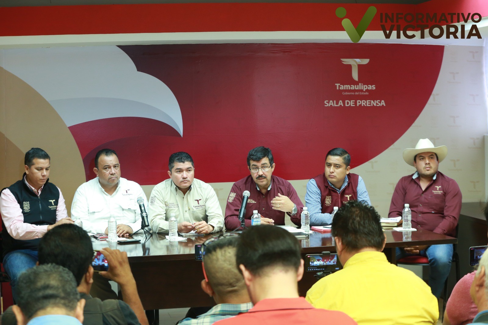 Atiende Gobierno del Estado necesidades del sector agropecuario en zona cañera