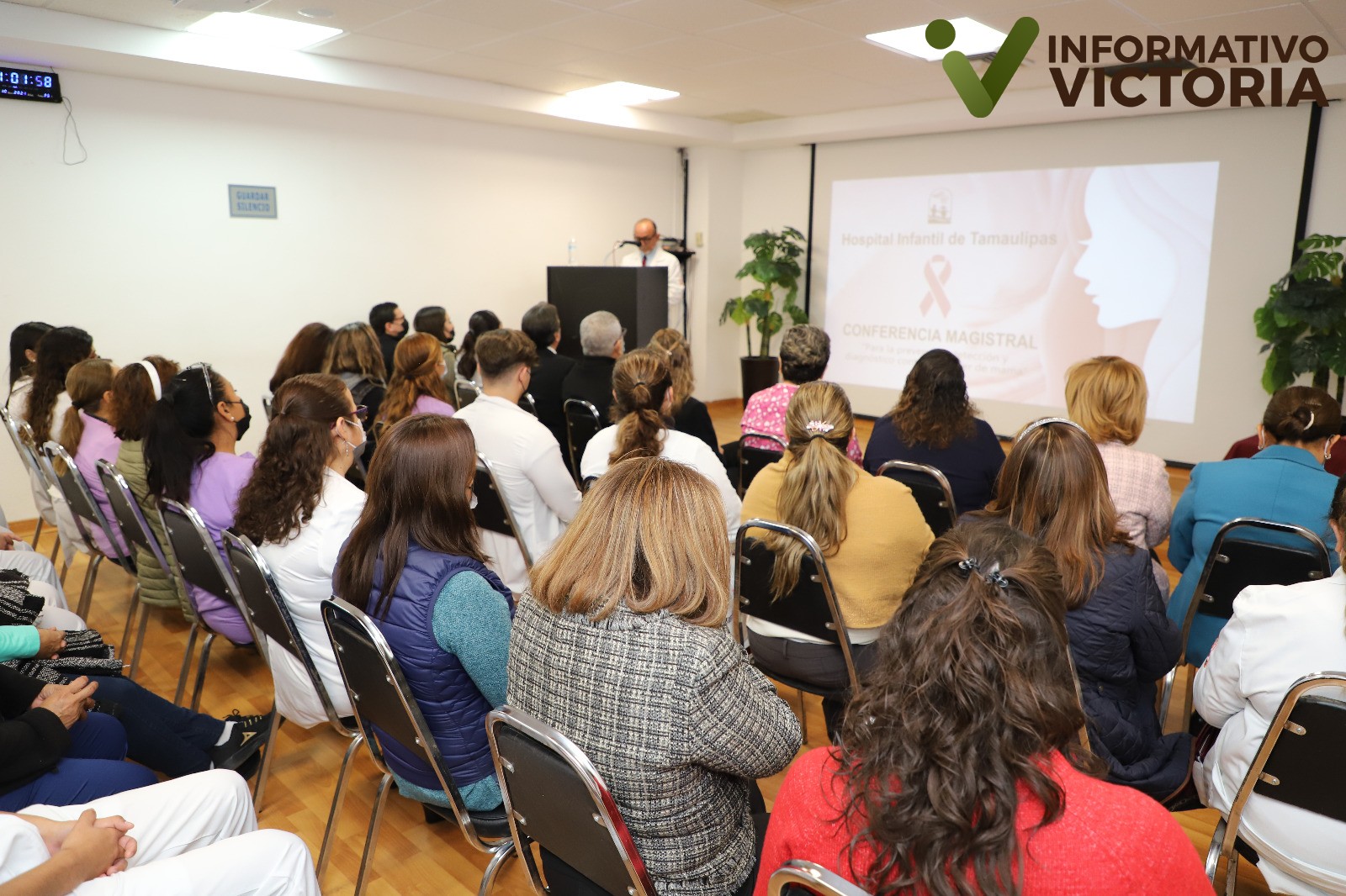 Concluye el “Mes Rosa” con la conferencia “Prevención Detección y Diagnóstico Contra el Cáncer de Mama”