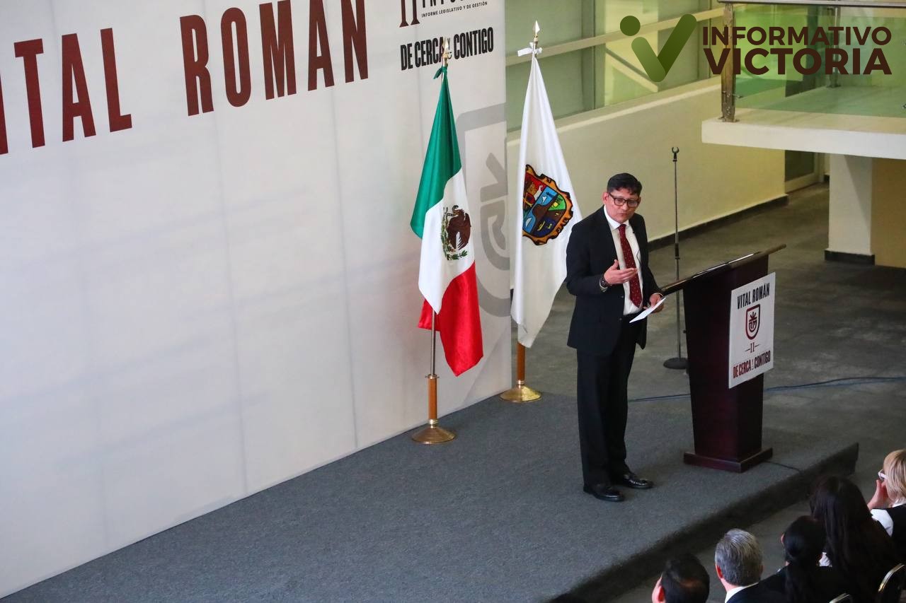 De cerca y contigo, presentó Juan Vital su segundo informe legislativo y de gestión