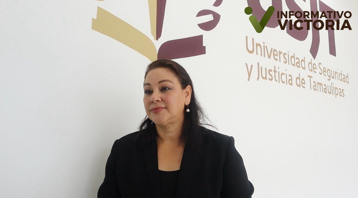 Imparte conferencia en la USJT la presidenta de la Asociación Vive Mujer