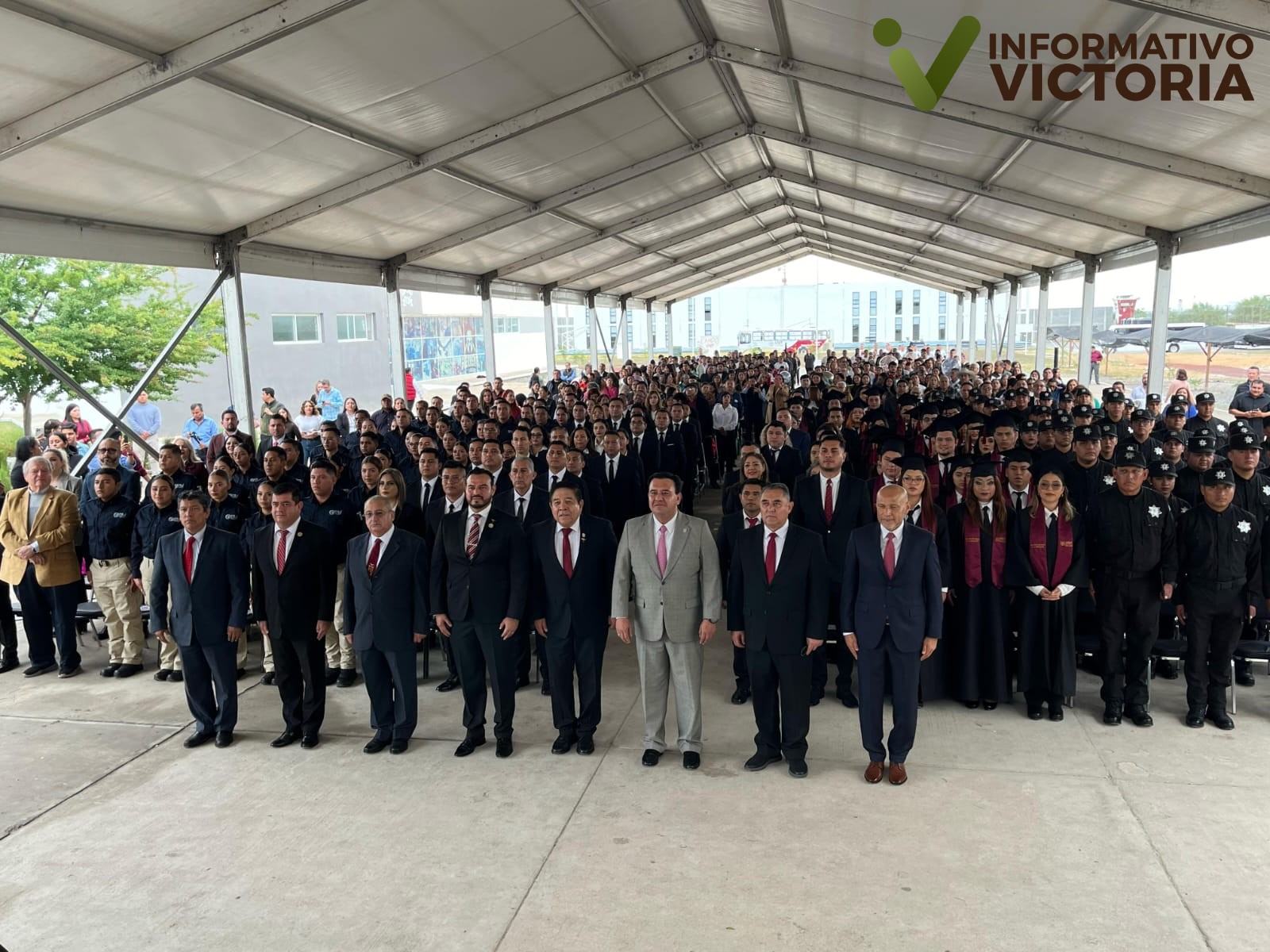 Entrega USJT nueva generación de 182 graduados de sus carreras y cursos de formación inicial para guardia estatal y ministerios públicos