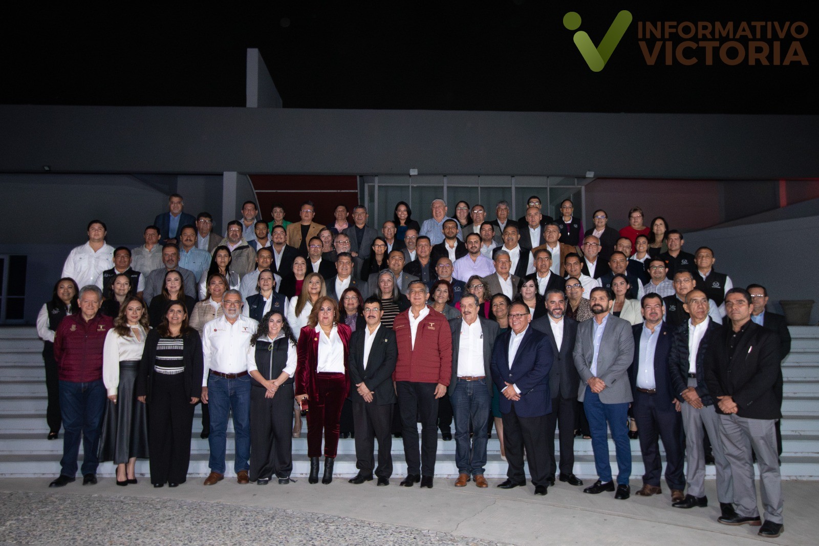 Respalda gobernador proyecto del rector Dámaso Anaya