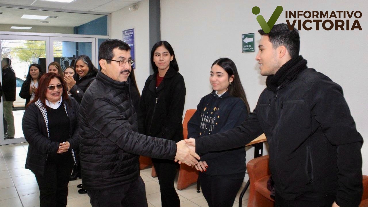 Dialoga Dámaso Anaya con universitarios de Río Bravo y Valle Hermoso