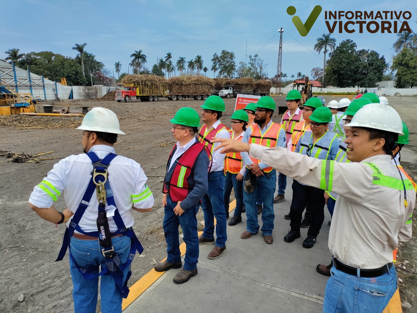 Visitan maestros y directivos del Instituto Tecnológico Superior de El Mante empresa de Grupo Pantaleon