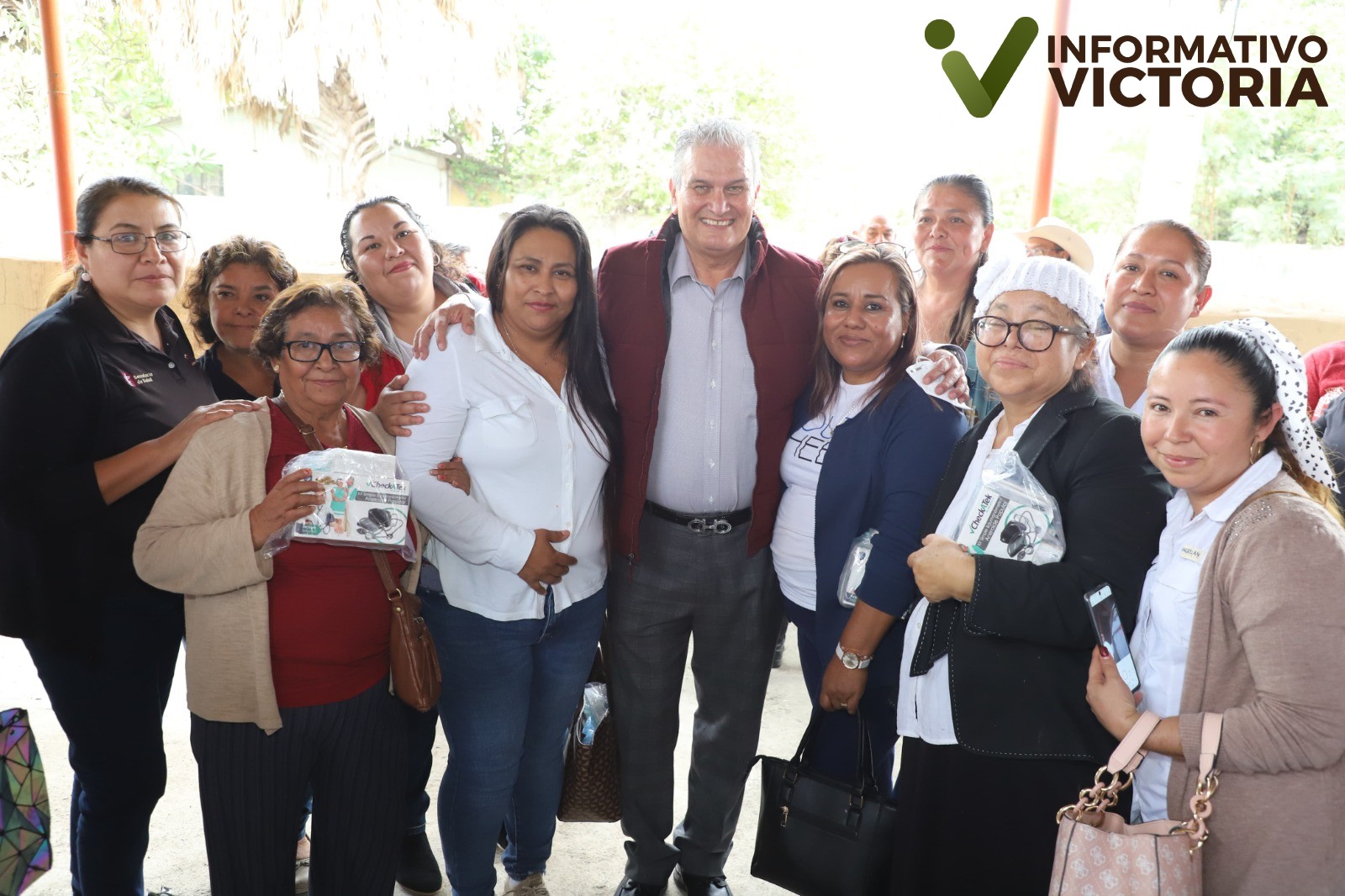 Entrega Salud kits médicos en el municipio de Padilla