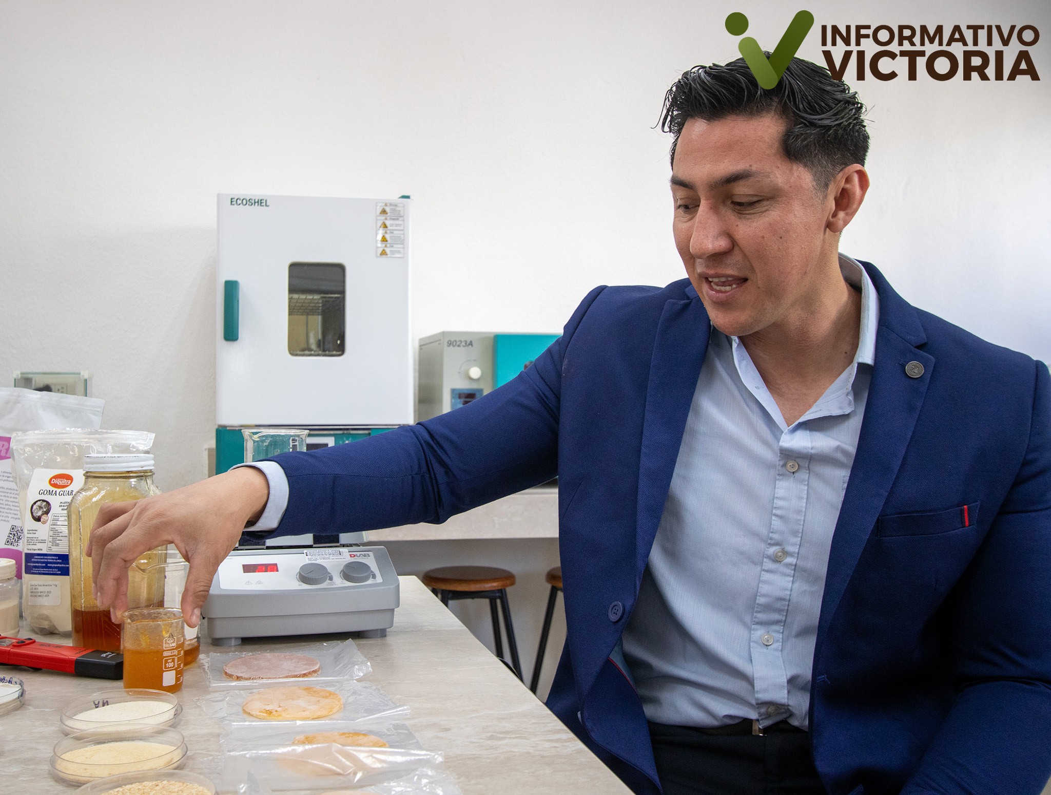 Elaboran en la UAT innovadores productos derivados de la miel de abeja