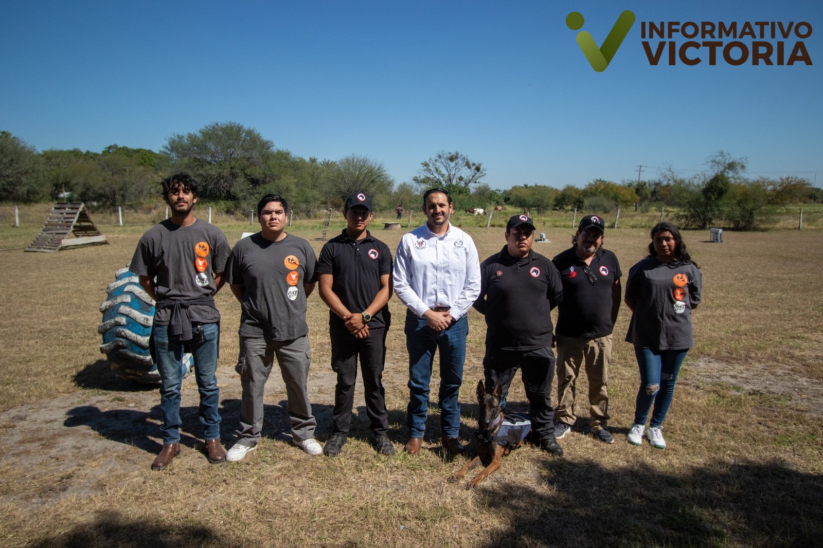 Estudiante de la UAT aporta su experiencia en adiestramiento canino al servicio comunitario