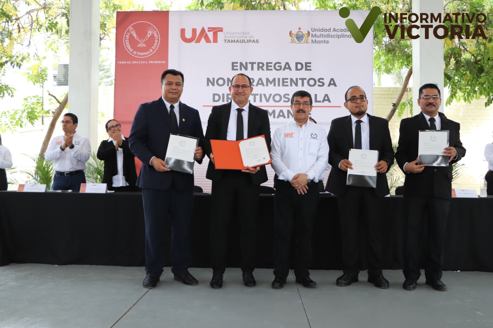 Rector de la UAT entrega nombramientos a nuevos directivos de la UAM Mante