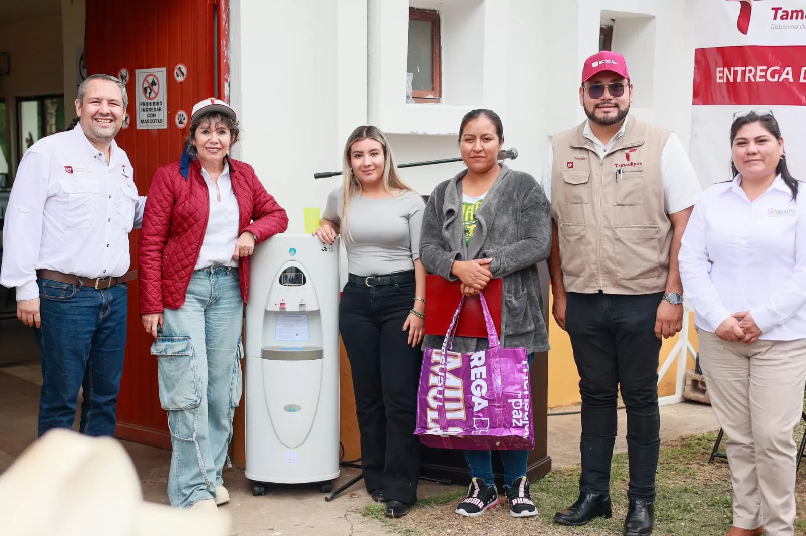 Entrega SEBIEN Dispositivos Generadores Atmosféricos de Agua en Comedores del sur de Tamaulipas