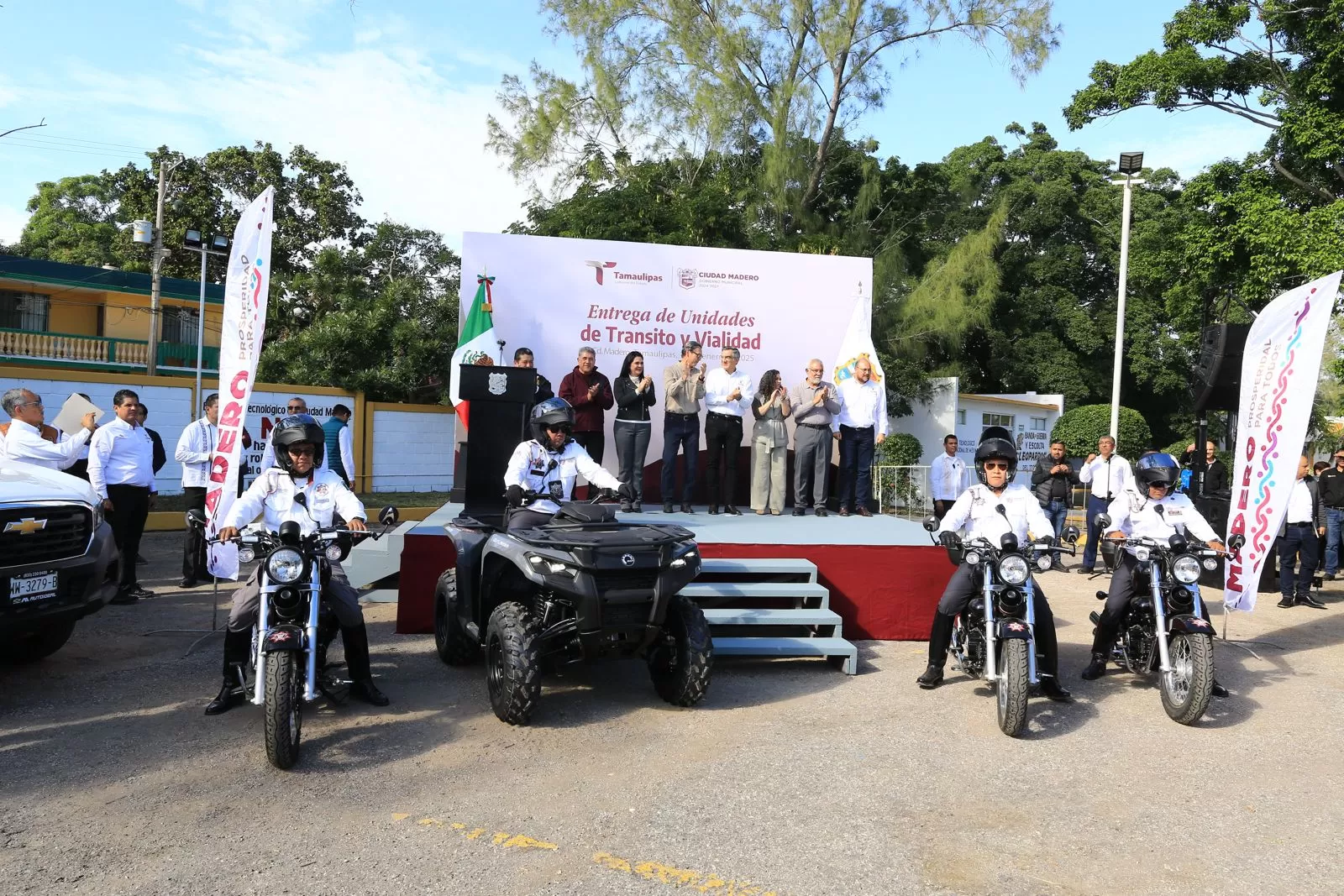 Inaugura Américo Museo de Geología y entrega parque vehicular a Tránsito en Ciudad Madero