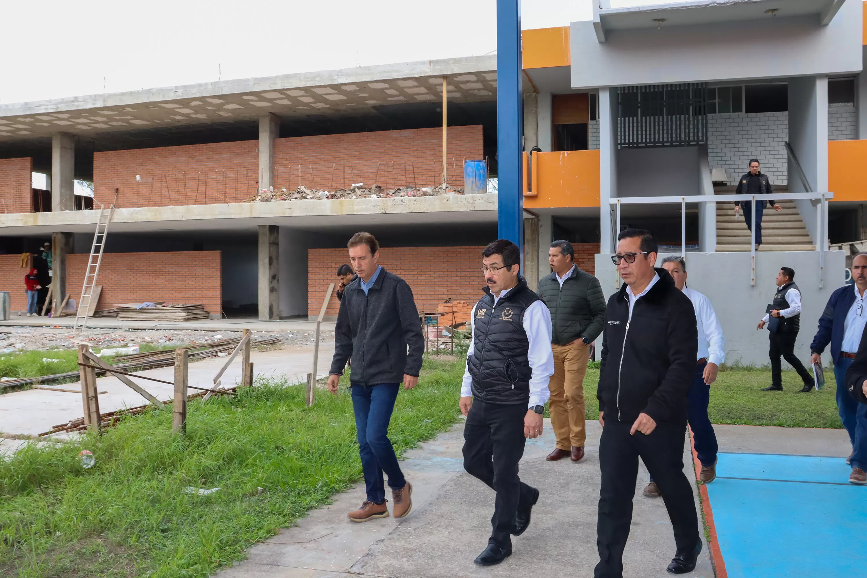 Rector de la UAT supervisa en el Campus Sur obras de infraestructura