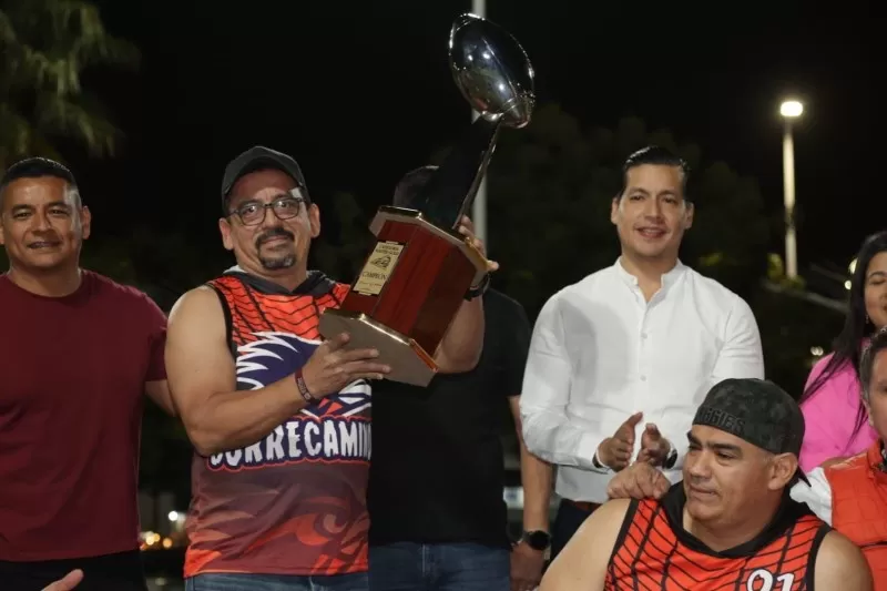 Premian a las y los campeones del torneo de tochito flag organizado por el INDE