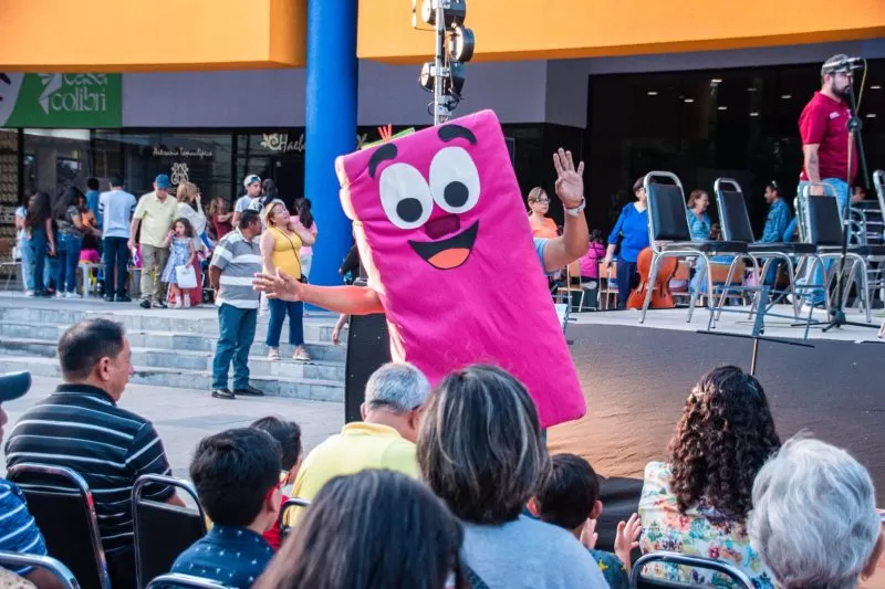 Disfrutan niñas, niños y familias de la Celebración de las Infancias 2025 del ITCA, con temática artística y cultural