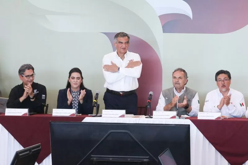 Gobernador Américo Villarreal y director general del Infonavit Octavio Romero se reúnen con desarrolladores de viviendas; agilizarán programa de casas para Tamaulipas
