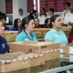 Equipa rector de la UAT centros de cómputo en Reynosa y Valle Hermoso