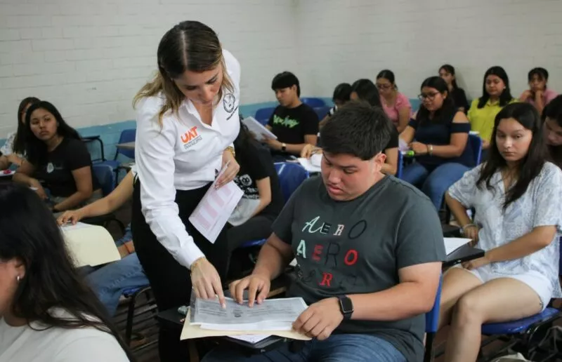 Recibe la UAT a miles de jóvenes en el examen de admisión EXANI-II
