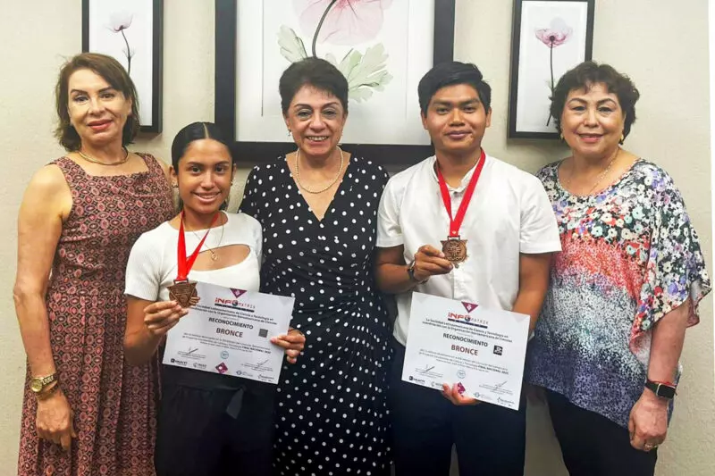 Destacan estudiantes de la UAT en el certamen de ciencias Infomatrix México