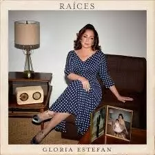 Celebra Gloria Estefan sus raíces y 50 años en la música con su poderoso nuevo álbum  RAÍCES