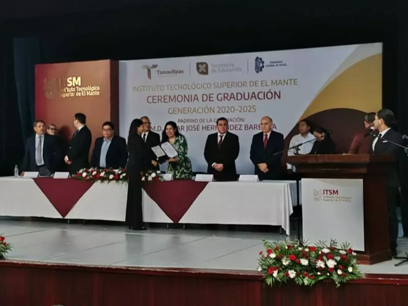 Egresan del Instituto Tecnológico Superior de El Mante nuevos profesionistas