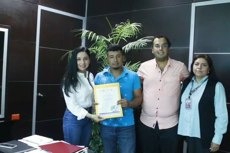 Trabajador tamaulipeco se coloca en empresa agrícola de Canadá mediante el Programa de Trabajadores Temporales Extranjeros