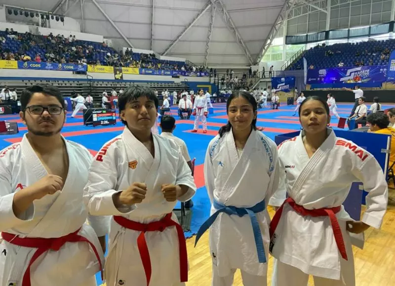 Estudiantes de la UAT destacan en Nacional de Karate