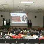 Comparte egresada de la UTTN experiencias de éxito con estudiantes de Mecatrónica