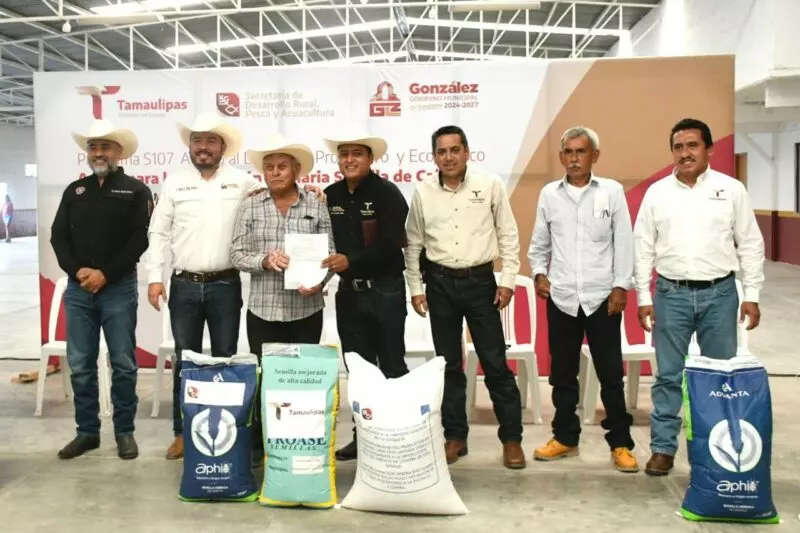 Fortalecen producción agrícola en Aldama, Altamira y González con entrega de semilla