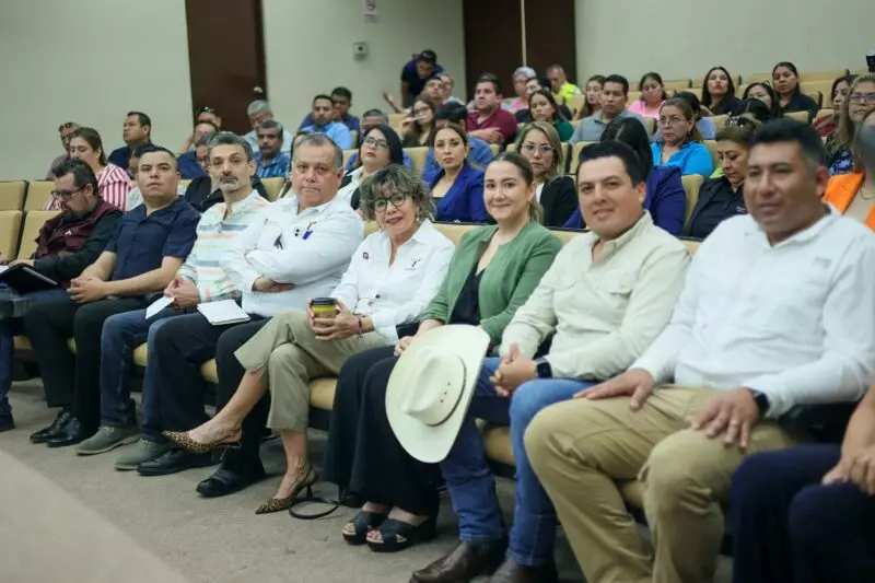 Capacita SEBIEN en salud mental y trabajo en equipo