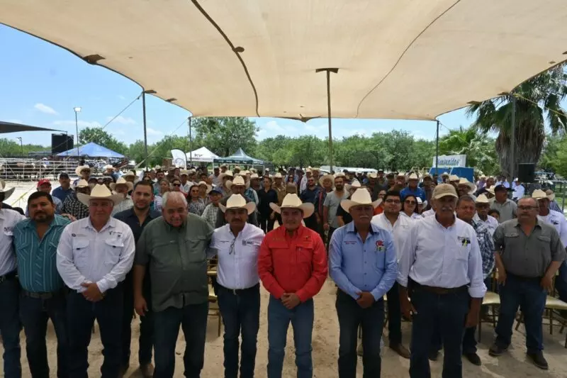 Llevan Programa de Mejoramiento Genético al municipio de Méndez